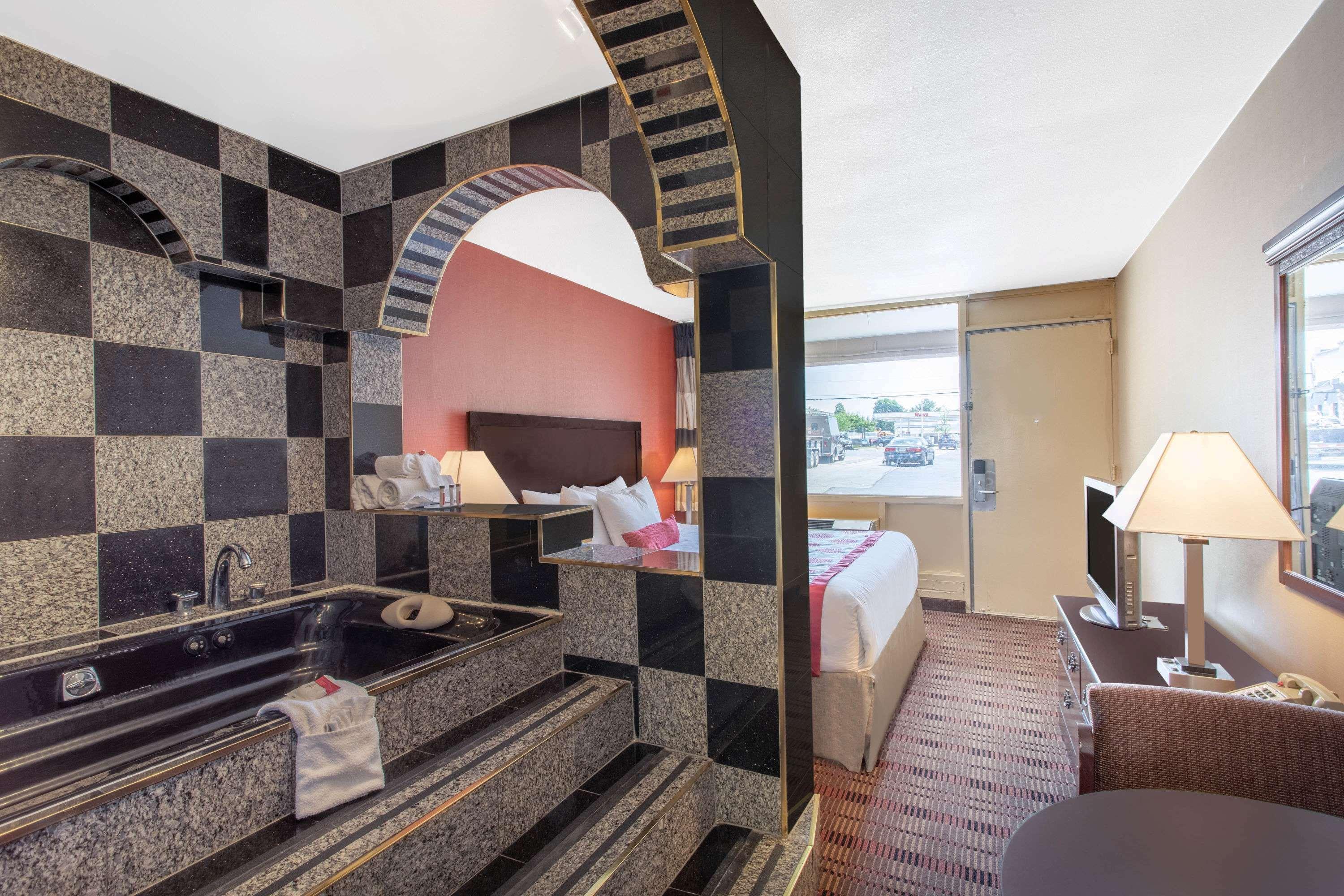 Ramada Limited Cockeysville מראה חיצוני תמונה